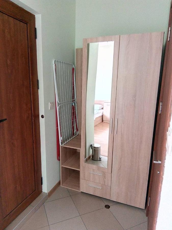 Alfa Guest Rooms With Parking Varna Exterior foto